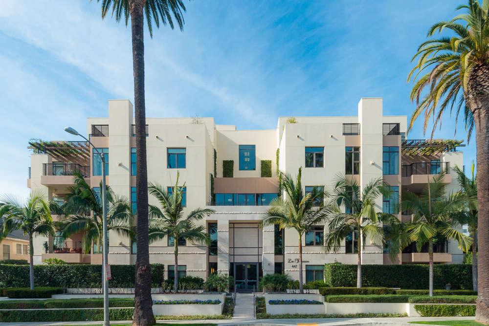 447 N. Doheny Drive #104