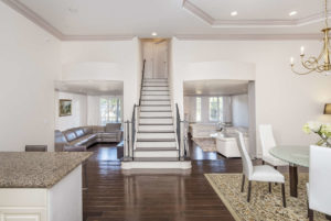 JUST LISTED | ELEGANT & SOPHISTICATED BEVERLY HILLS TOWNHOUSE | 433 N. Doheny Drive #108, Beverly Hills CA 90210